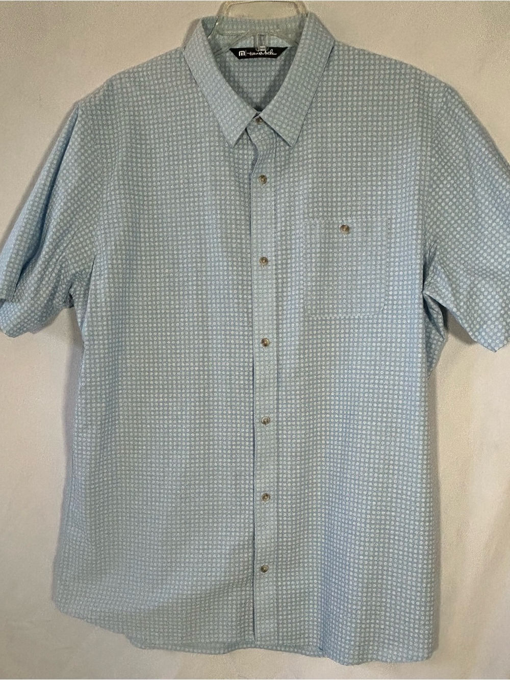 TRAVIS MATHEW SKY BLUE POLKA DOT SHORT SLEEVE BUTTON UP PREPPY GOLF SHIRT MEN XL
